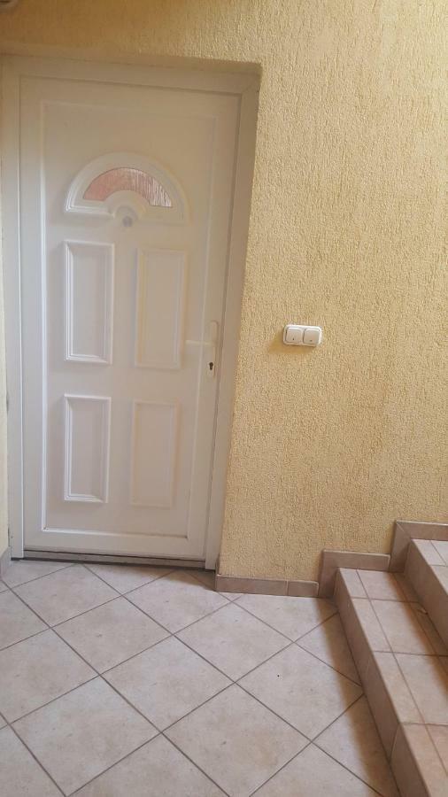 Kristály Apartman Szeged Exterior foto